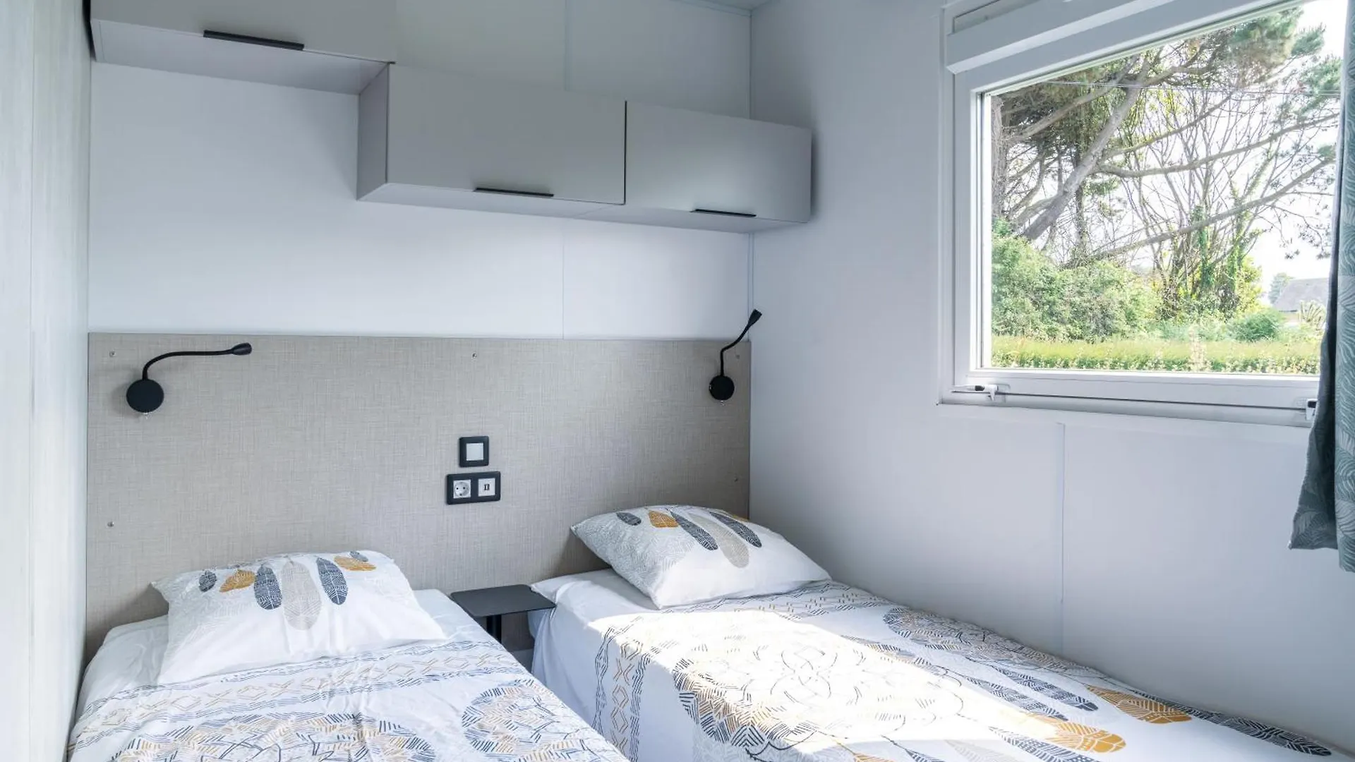 Campingplads Camping De La Corniche - Plestin-les-Grèves